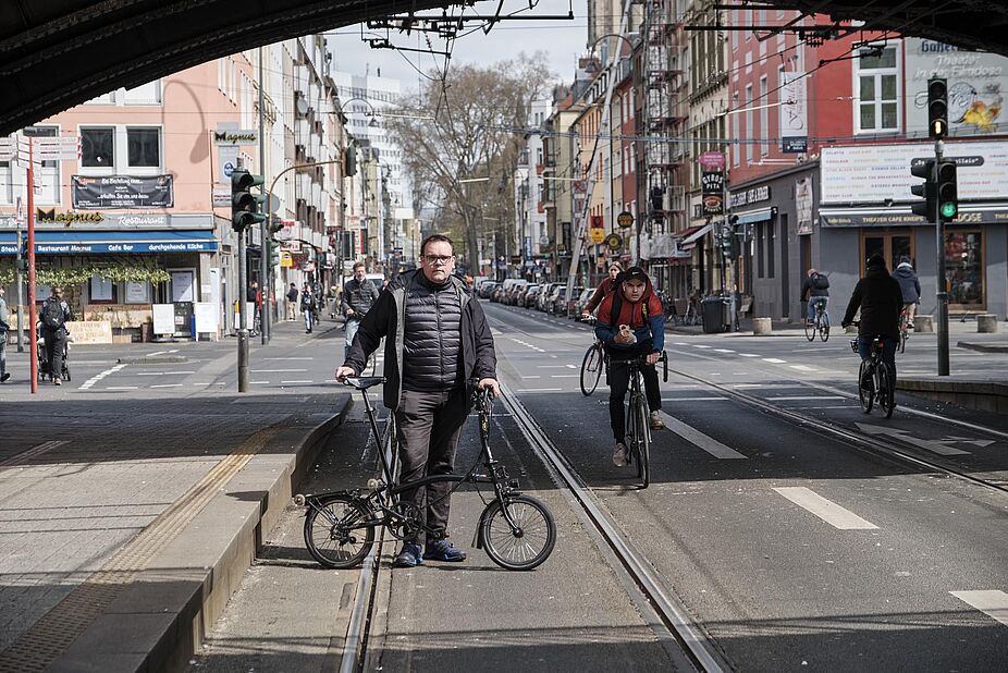 Christoph Schmidt, ADFC Köln Christoph Schmidt am Bahnhof Süd