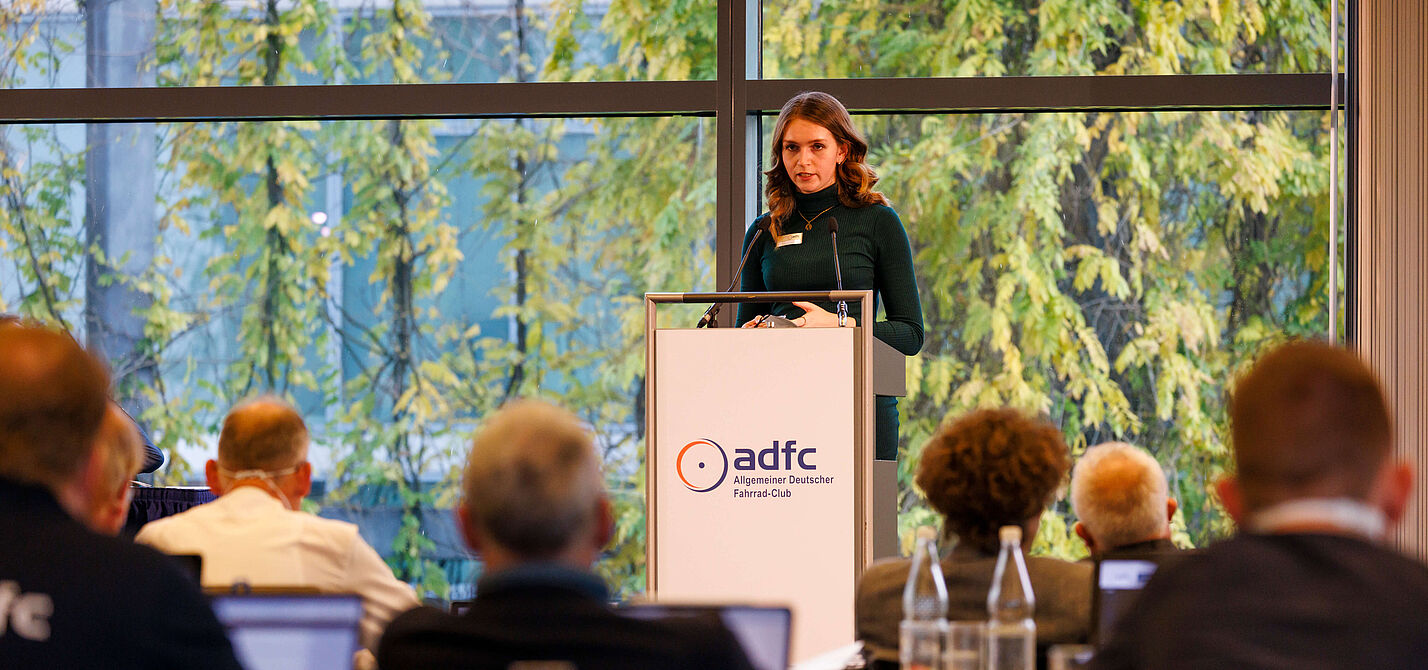 BHV 2021 Rebecca Peters Die Delegierten der 41. ADFC-Bundeshauptversammlung wählten Rebecca Peters zur Bundesvorsitzenden.