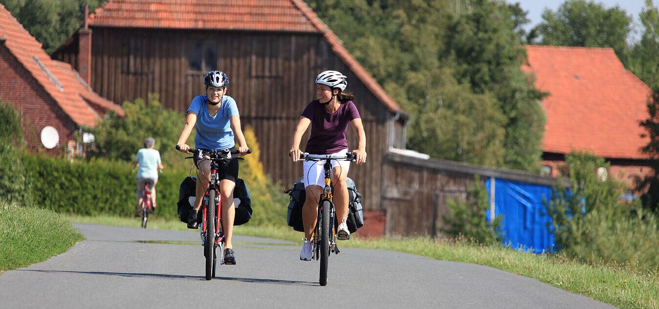 Erfolgsrezept Fahrradtourismus in Deutschland. Erfolgsrezept Fahrradtourismus in Deutschland.